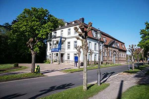 Psychosomatische Grundversorgung – Seminar – Kurs – Seminarorganisation – Fuchs - Welcome Hotel Bad Arolsen - Aussenansicht
